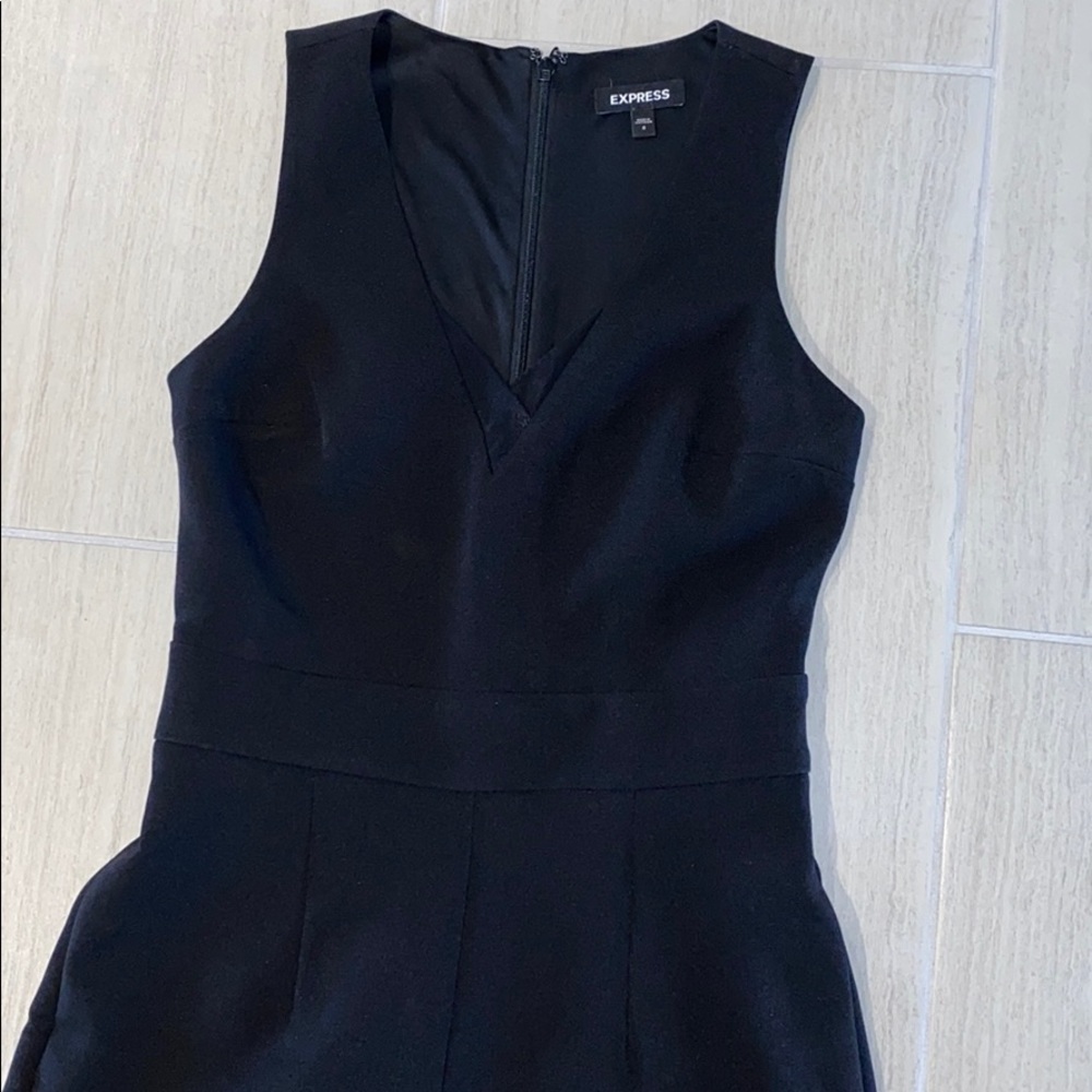 Express Mesh Inset Wide Leg Jumpsuit - Picture 4 of 7